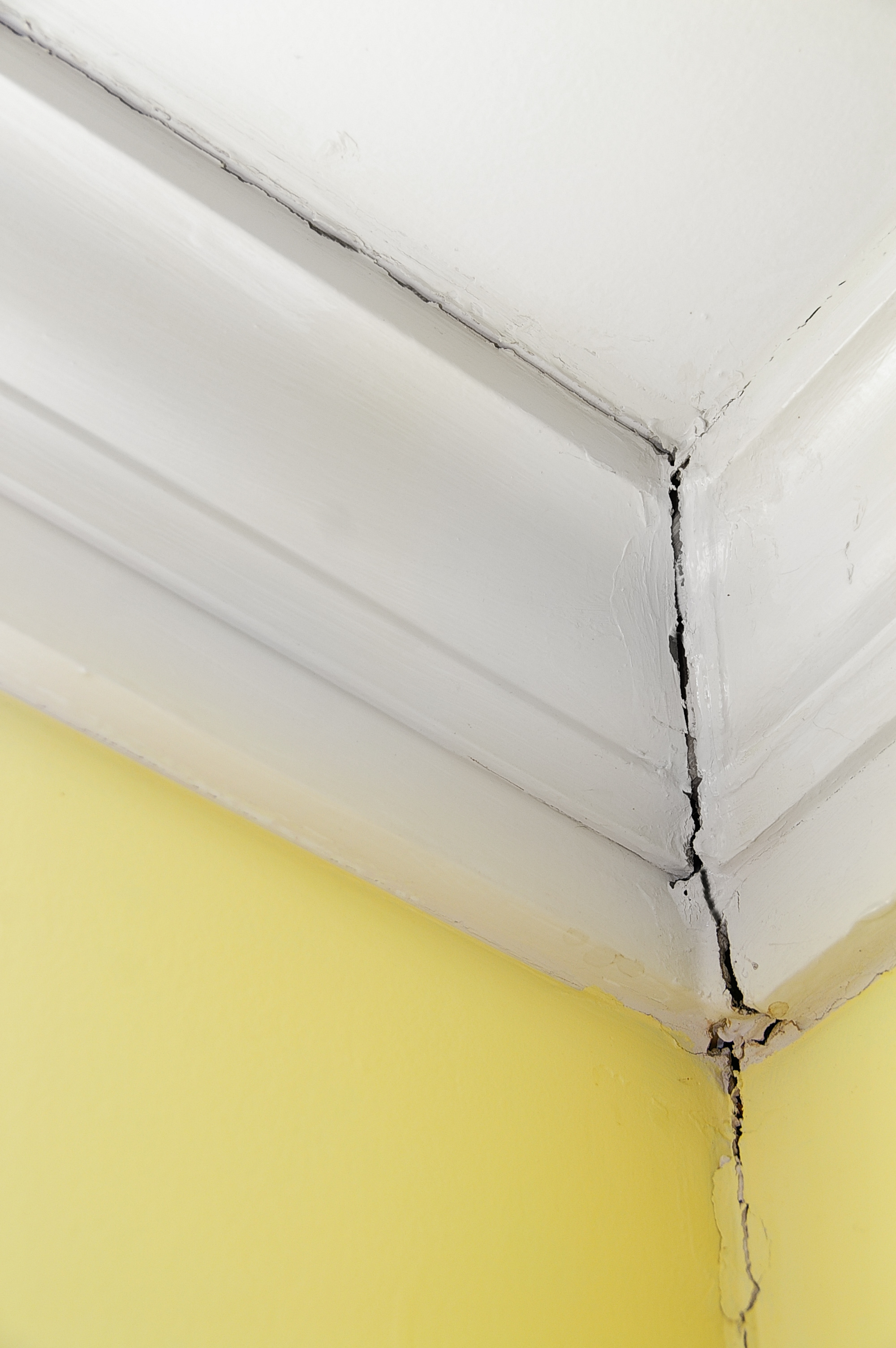 What Causes Cracks in Walls & Ceilings? ABT Foundation Solutions, Inc.